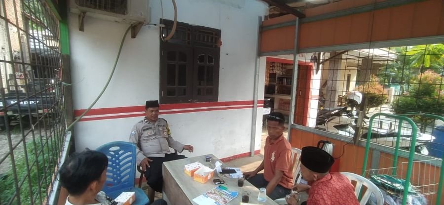 Aipda Budiansyah Gelar Warbin, Serap Aspirasi dan Perkuat Kamtibmas Warga Pasir Jaya