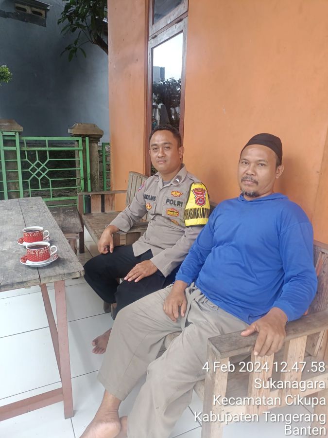 Aipda Didi MS Polsek Cikupa Sambang di Desa Sukanagara