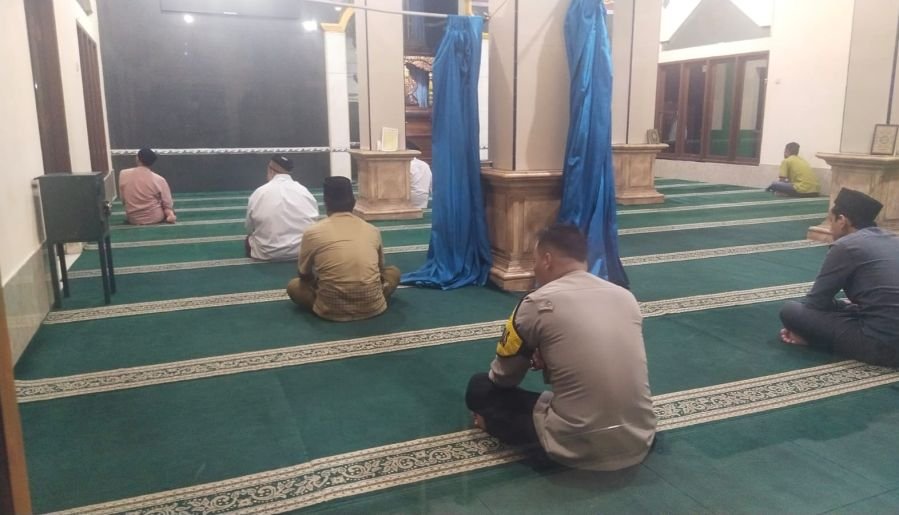 Aipda Dieko Aldillah Laksanakan Subuh Keliling, Pererat Silaturahmi dan Kamtibmas Warga