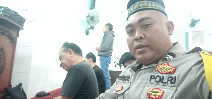 Aiptu Rukmono Perkuat Silaturahmi Lewat Suling, Ajak Warga Jaga Kamtibmas