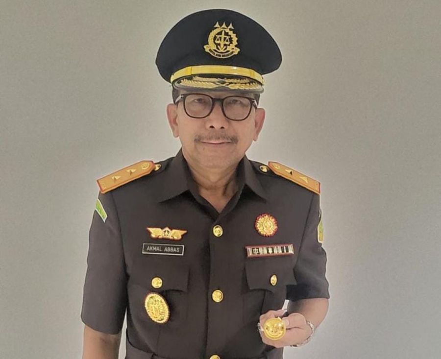 Akmal Abbas Resmi Dilantik Sebagai Kejati Riau Menggantikan Supardi