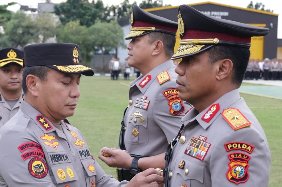 Akpol 96 Brigjen Simson Zet Ringu, Resmi Menjabat Waka Polda Riau Menggantikan Brigjen Hengki