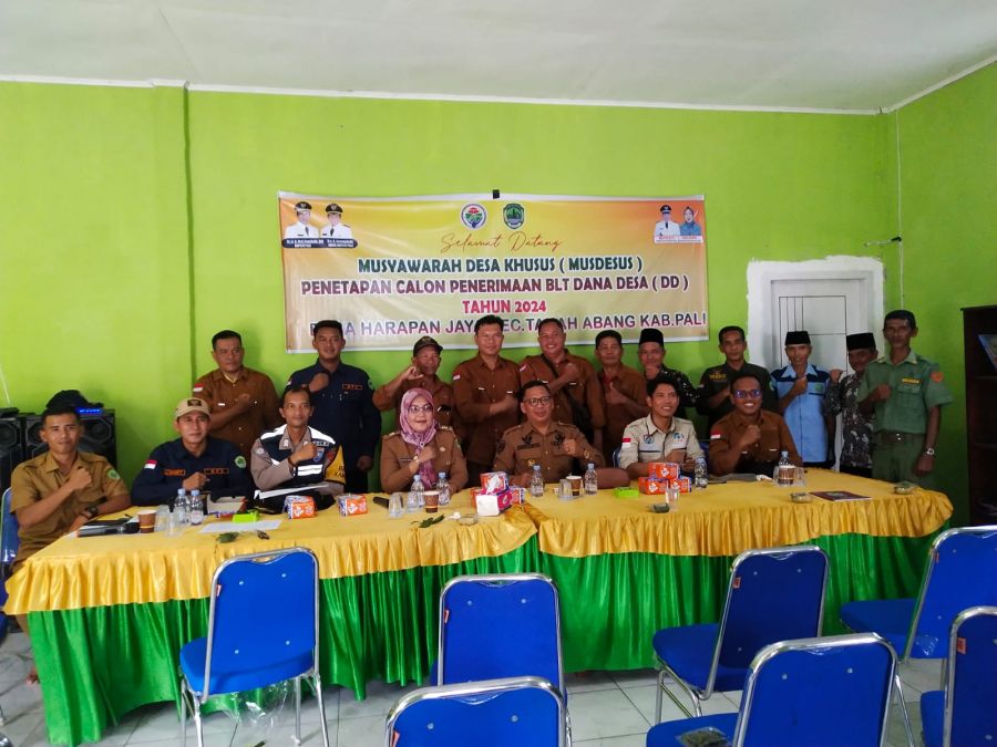 Beri Kontribusi Penting Kamtibmas, Bhabinkamtibmas Polsek Tanah Abang Hadiri Musdesus Harapan Jaya