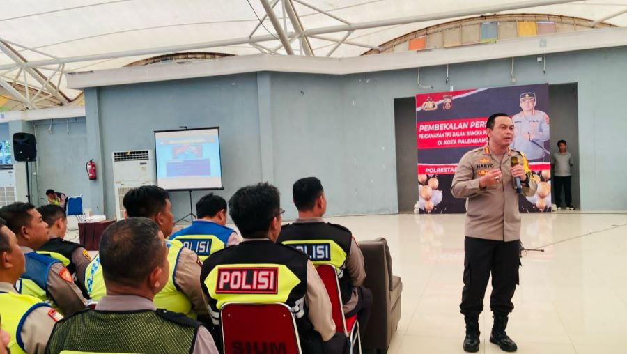 Berikan Pembekalan Personel Pengamanan TPS, Kapolrestabes Palembang Kombes Harryo Atensikan Hal Ini!