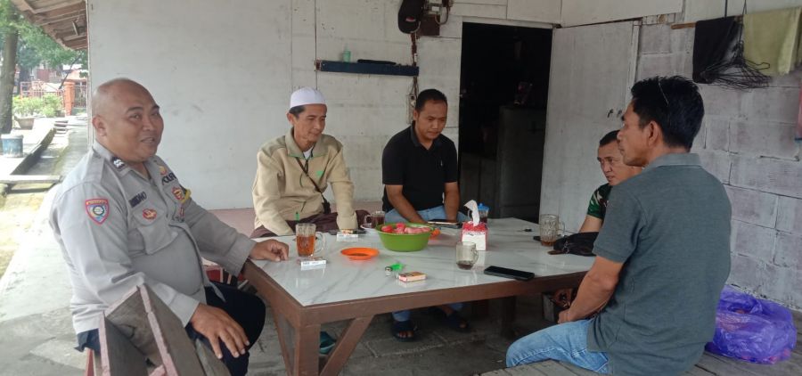 Bhabinkamtibmas dan Babinsa Desa Budimulya Lakukan Sambang Tokoh Masyarakat