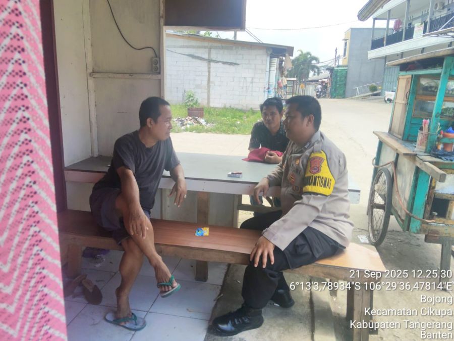 Bhabinkamtibmas Desa Bojong Sambang Warga untuk Perkuat Harkamtibmas