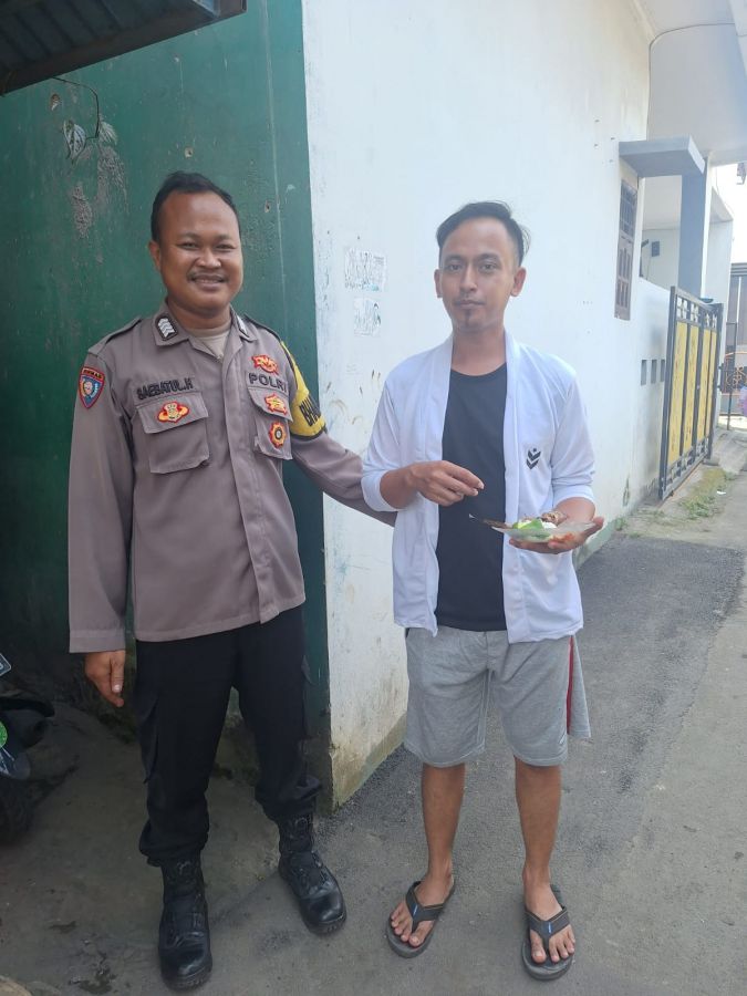 Bhabinkamtibmas Desa Cikupa Sambang Warga, Pererat Silaturahmi dan Himbau Harkamtibmas