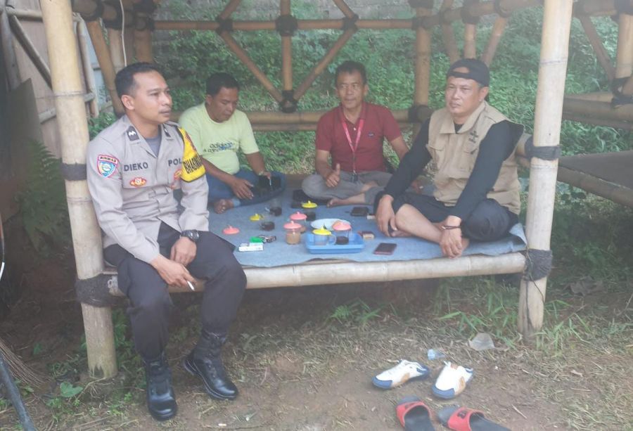 Bhabinkamtibmas Desa Pasir Gadung Dorong Warga Pengangguran untuk Bangkit Lewat Program Polisi