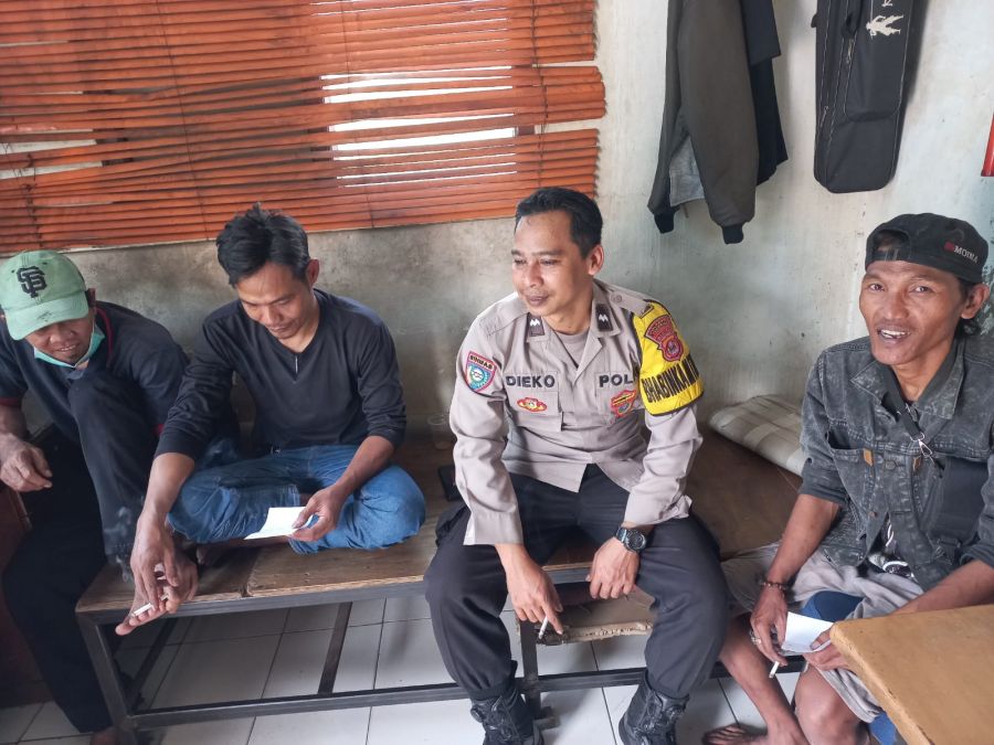 Bhabinkamtibmas Desa Pasir Gadung Laksanakan Sambang Warga, Senkom Cikupa Beri Apresiasi