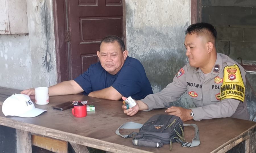 Bhabinkamtibmas Desa Sukanagara Laksanakan Sambang dan Himbauan Kamtibmas kepada Warga