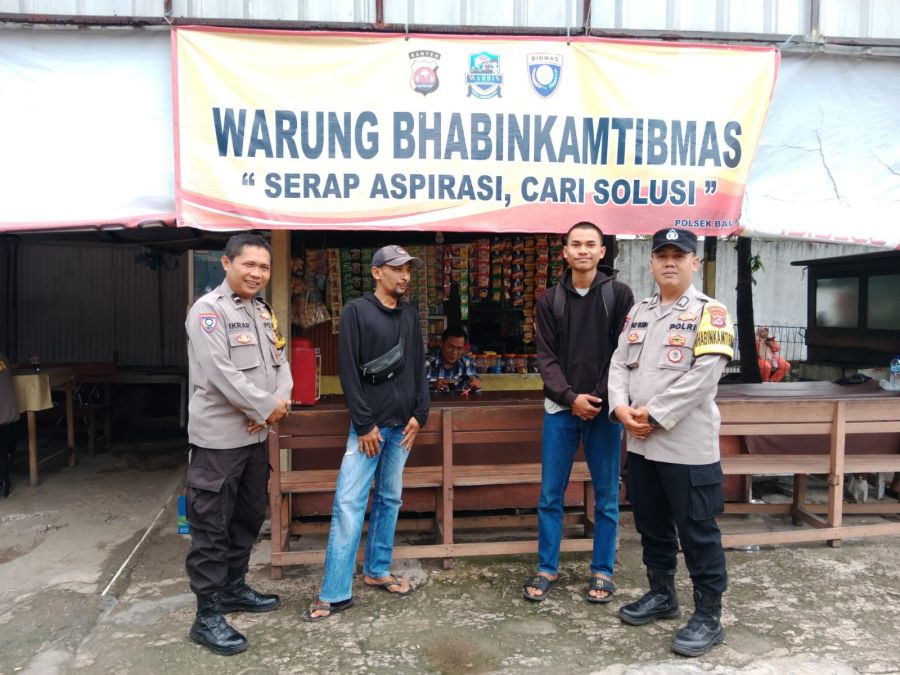 Bhabinkamtibmas Polsek Balaraja Sambang Warung, Pererat Silaturahmi dengan Warga