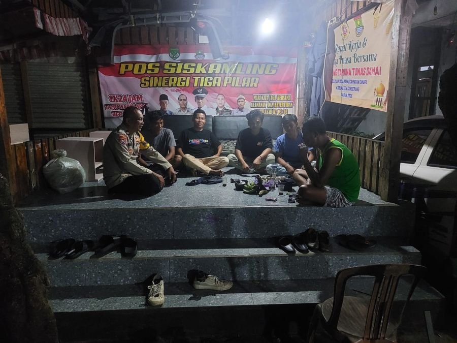 Bhabinkamtibmas Polsek Cikupa Aktifkan Ronda Siskamling Bersama Warga, Perkuat Keamanan Lingkungan