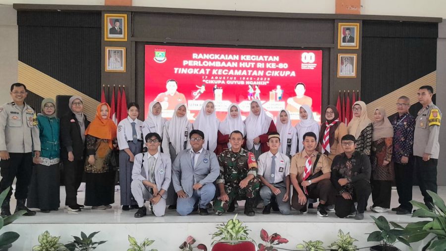 Bhabinkamtibmas Polsek Cikupa Jadi Dewan Juri Lomba Pidato Wawasan Kebangsaan Tingkat Kecamatan