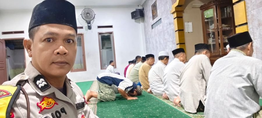 Bhabinkamtibmas Polsek Cikupa Laksanakan Subuh Keliling, Perkuat Silaturahmi dengan Warga Sukamulya