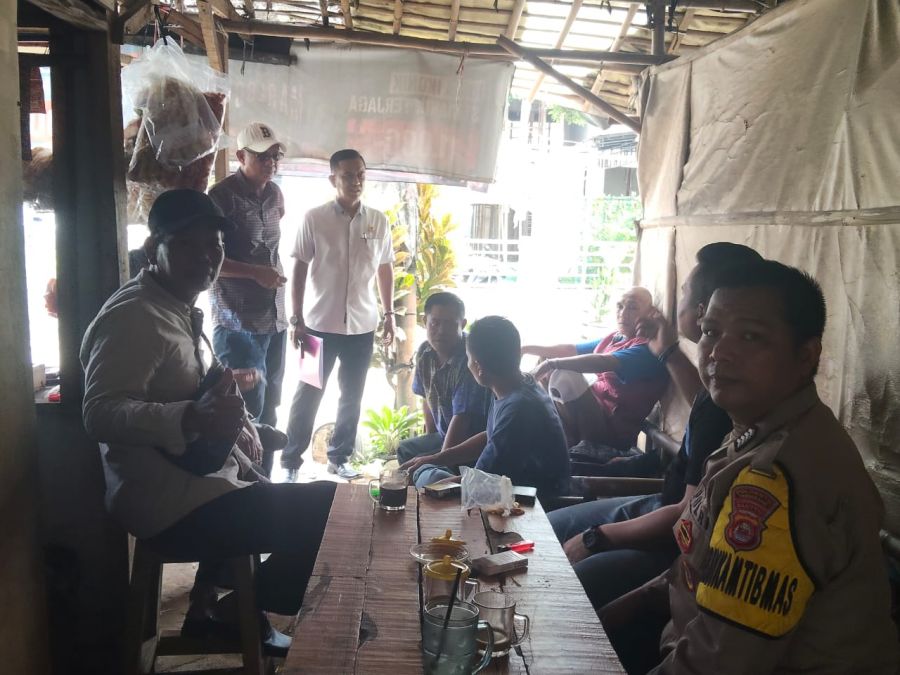 Bhabinkamtibmas Polsek Cikupa Sambang Warga Desa Bojong, Ajak Jaga Kamtibmas