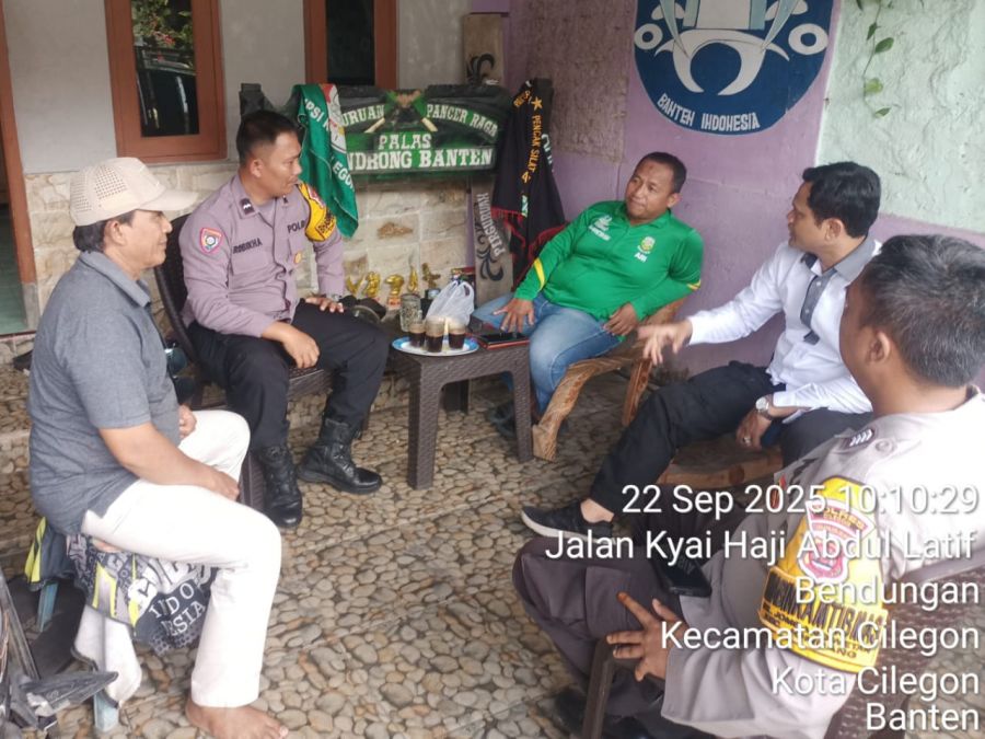 Bhabinkamtibmas Polsek Cilegon Sambang Tokoh Pemuda, Perkuat Sinergi dan Ciptakan Kamtibmas Kondusif
