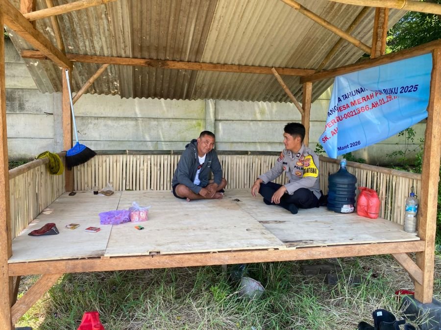 Bhabinkamtibmas Polsek Mauk Laksanakan Program “Ngariung” Bersama Masyarakat Desa Sasak