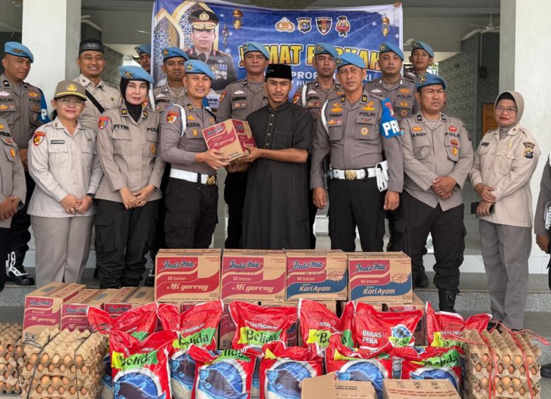 Bidpropam Polda Riau Salurkan Bantuan ke Pondok Pesantren dan Panti Asuhan