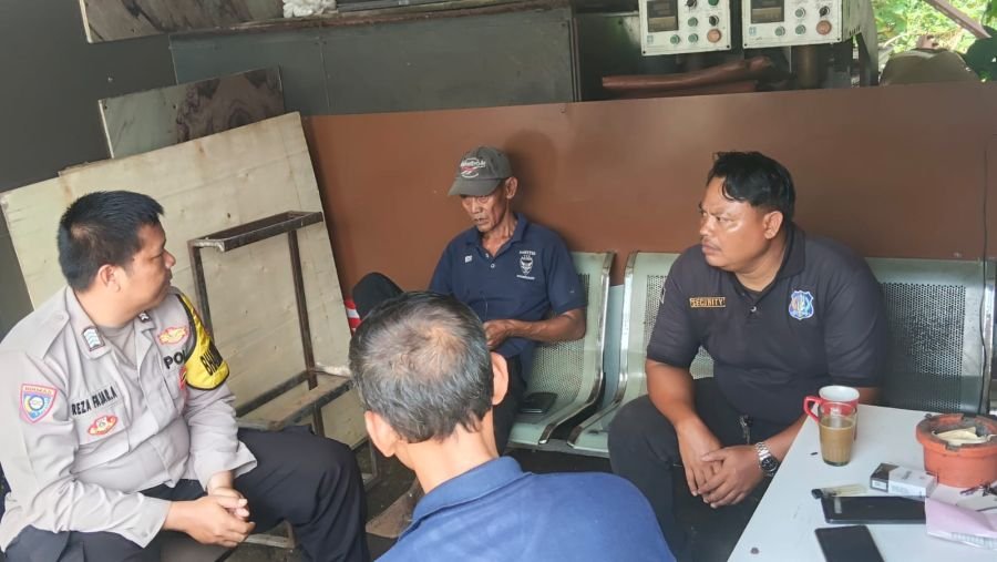 Bripka Reza Fajar Dorong Warga Produktif Lewat Program Poliran di Desa Bojong