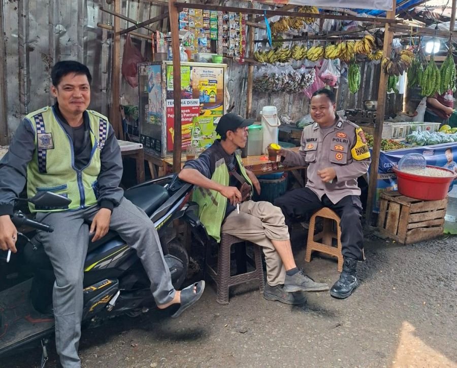 Bripka S. Hamdi Aktif Gelar Warung Bhabinkamtibmas, Pererat Kedekatan Polri dan Warga