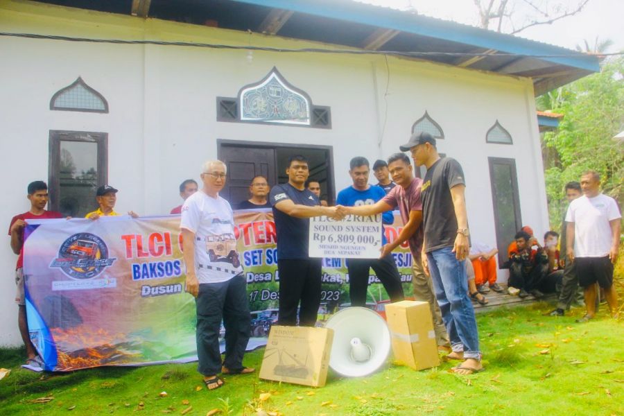 Butuh Sepekan Tim Bansos TLCI Chapter2 Riau Salurkan Bantuan Untuk Desa Terluar di Kampar