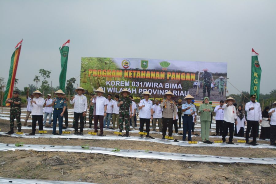 Danrem 031/WB Kembangkan Budi Daya Tanaman Pangan Labu Madu Seluruh Jajarannya
