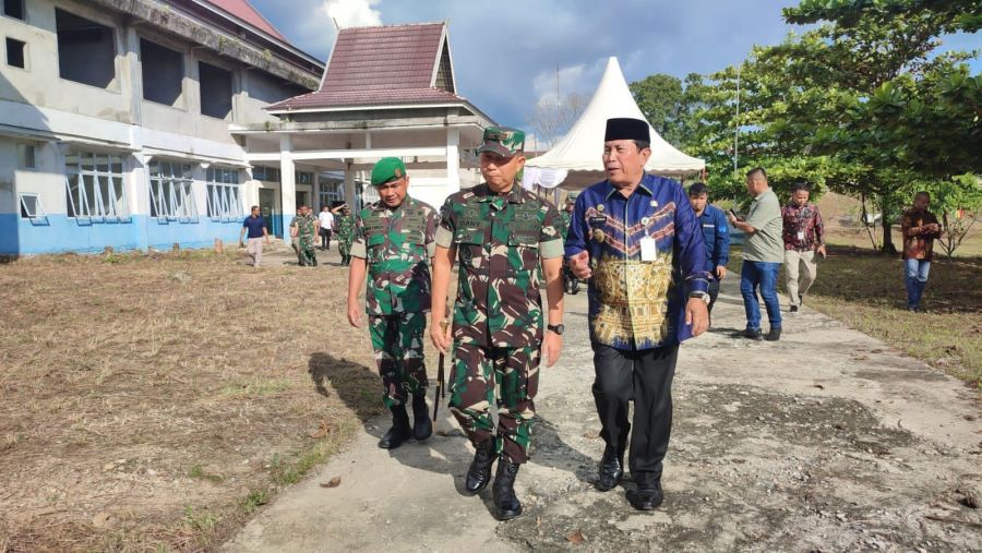 Danrem 031/WB Tinjau Lahan Proyek Pembangunan Markas Kodim Rohul