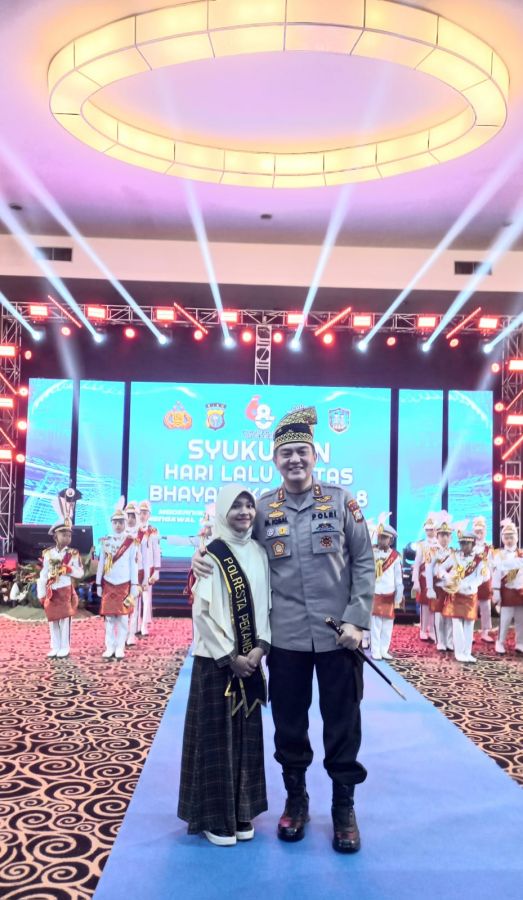 Dua Pelajar Wakil Satlantas Pekanbaru Raih Juara Lomba Puisi HUT Lantas Bhayangkara Ke-68