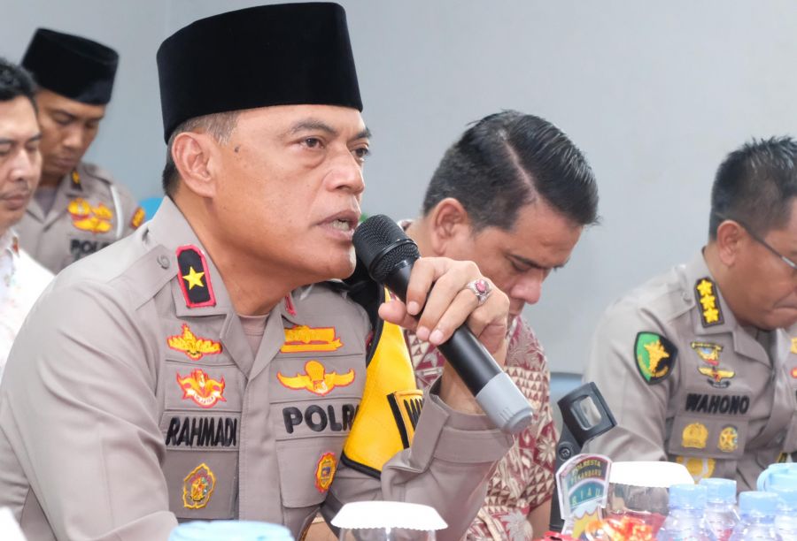Gelar Jumat Curhat, Wakapolda Riau Tanggapi Serius Keluhan Warga Pekanbaru