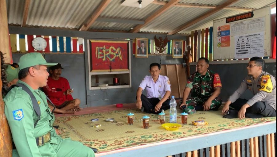 Guna Menciptakan Lingkungan Yang Aman, Nyaman Dan Damai, Babinsa Ajak Aktifkan Kembali Siskamling
