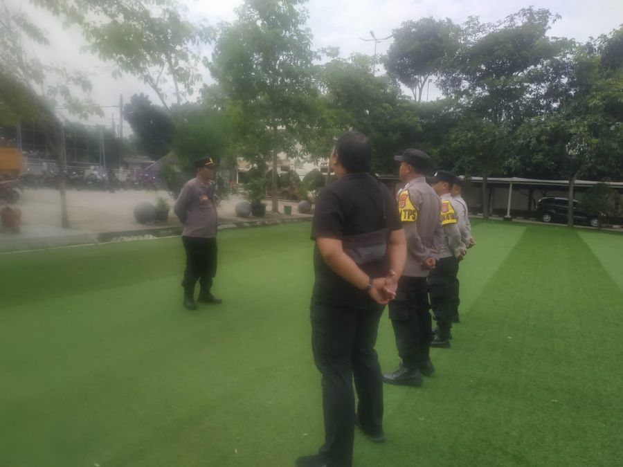 Ipda Udi Muhdi Pimpin Apel Pengamanan Sidang Pleno PPK Kecamatan Cikupa