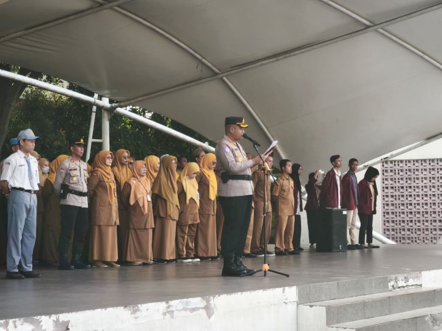 Jajaran Polresta Tangerang Serentak Jadi Pembina Upacara di Sekolah, Sampaikan tentang Kemajuan