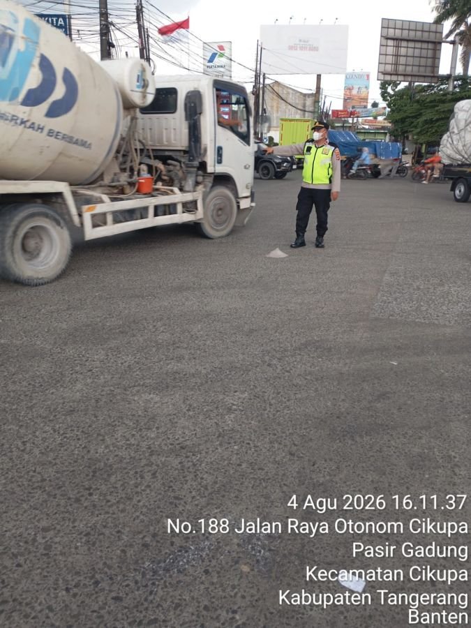 Ka Polsubsektor Cikupa Mas Aktif Atur Arus Lalu Lintas Sore, Wujudkan Kamseltibcar Lantas