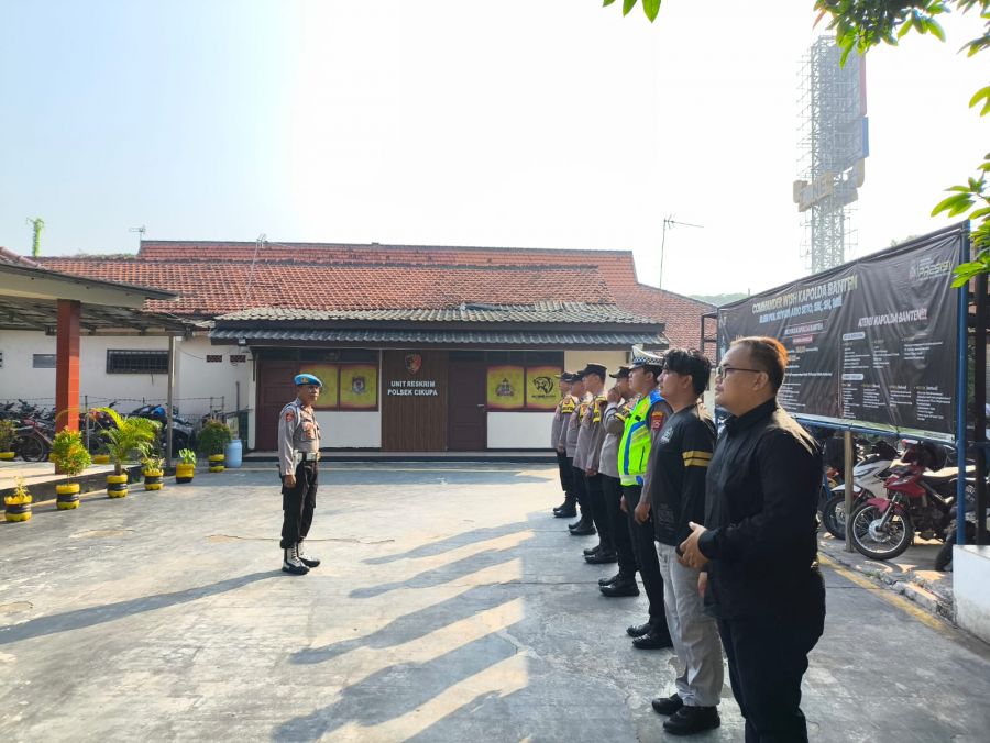 Kanit Propam AIPDA Endang Pimpin Apel Pagi di Polsek Cikupa