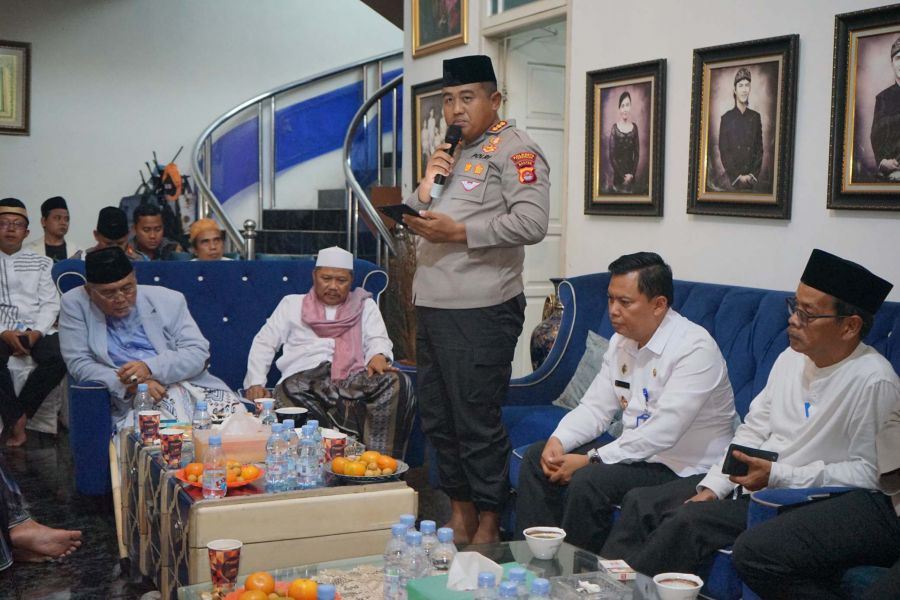 Kapolresta Tangerang Gelar Jumling dan Jumat Curhat di Cikupa, Warga Sampaikan Aspirasi