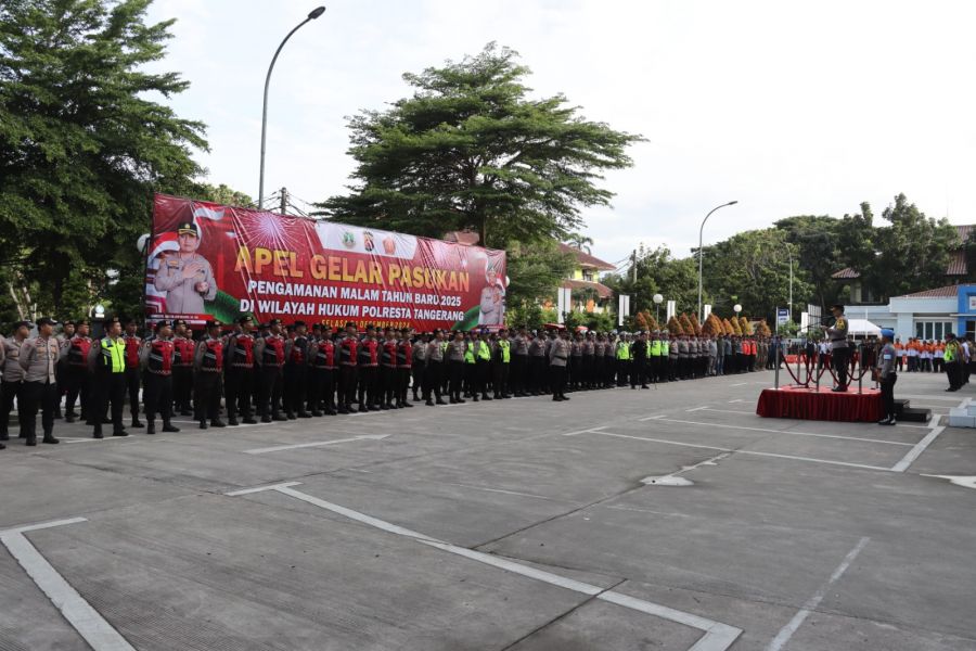 Kapolresta Tangerang Pimpin Apel Gelar Pengamanan Tahun Baru 2025