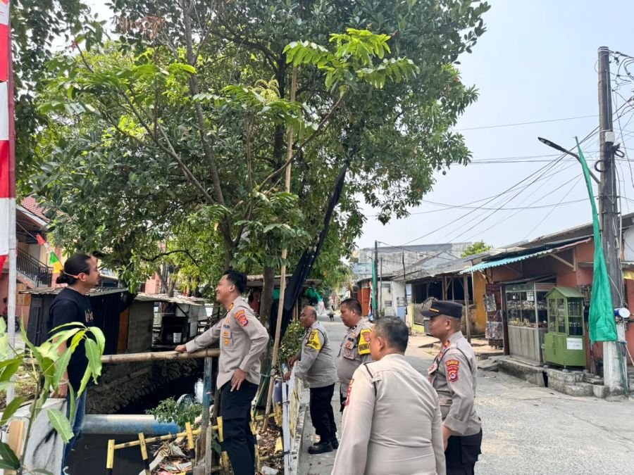 Kapolsek Cikupa Langsung Cek Jembatan, Pastikan Kondisi Infrastruktur yang Digunakan Warga