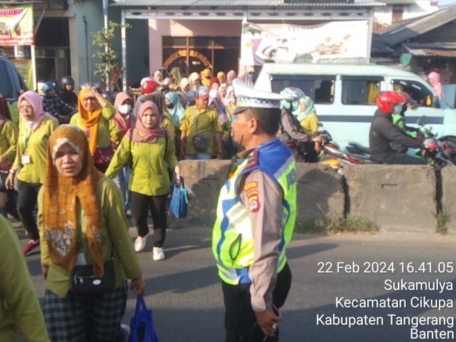 Keselamatan Terjamin di Jalan Raya Serang, Polsek Cikupa Gelar Kegiatan Protap