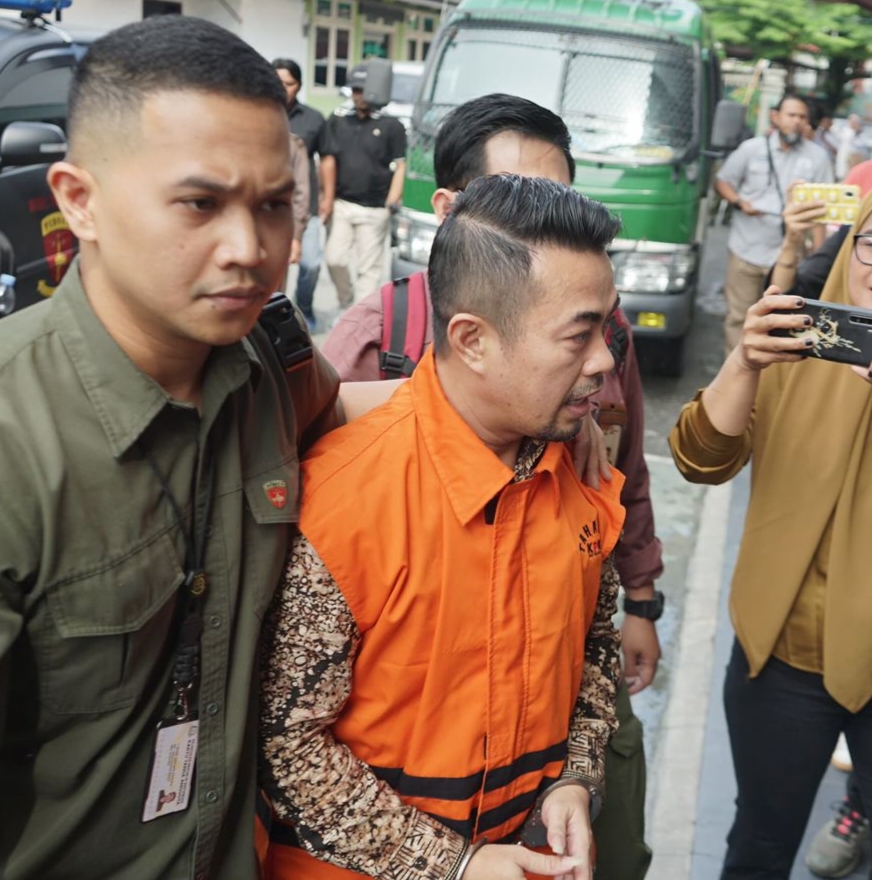 Mantan Pejabat Pemko, Pj Walikota dan Sekdako Pekanbaru Sidang Perdana Perkara Korupsi