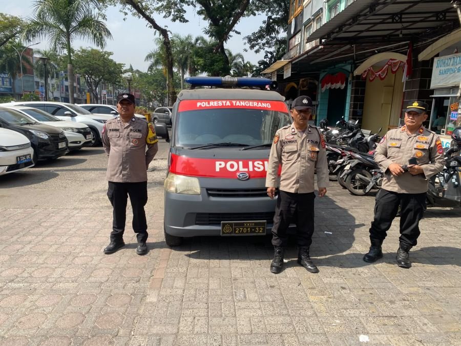 Patroli Public Address, Polsek Cikupa Imbau Warga Cegah Karhutla