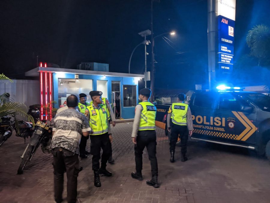 Patroli Rutin Diwilkum Polres PALI, Sat Samapta Beri Imbauan Kamtibmas Kepada Masyarakat