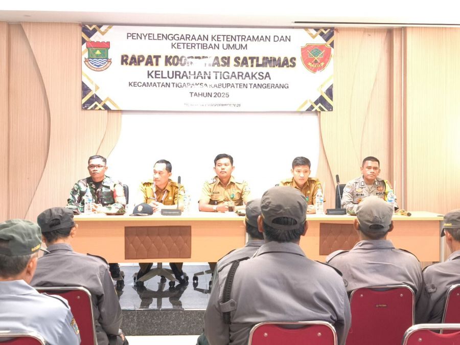 Perkuat Sinergi Keamanan, Kelurahan Tigaraksa Gelar Rapat Koordinasi Satlinmas