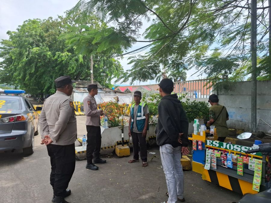 Personel Samapta Kskp Merak Polres Cilegon Polda Banten Laksanakan Patroli Dialogis