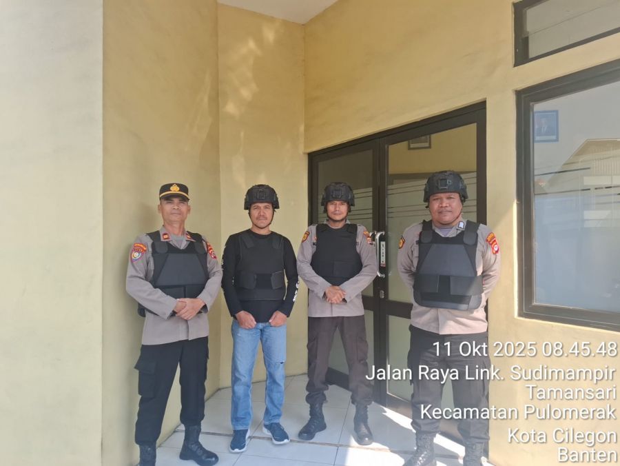 Personil KSKP Merak Laksanakan Sispam Mako Demi Tingkatkan Kesiapsiagaan