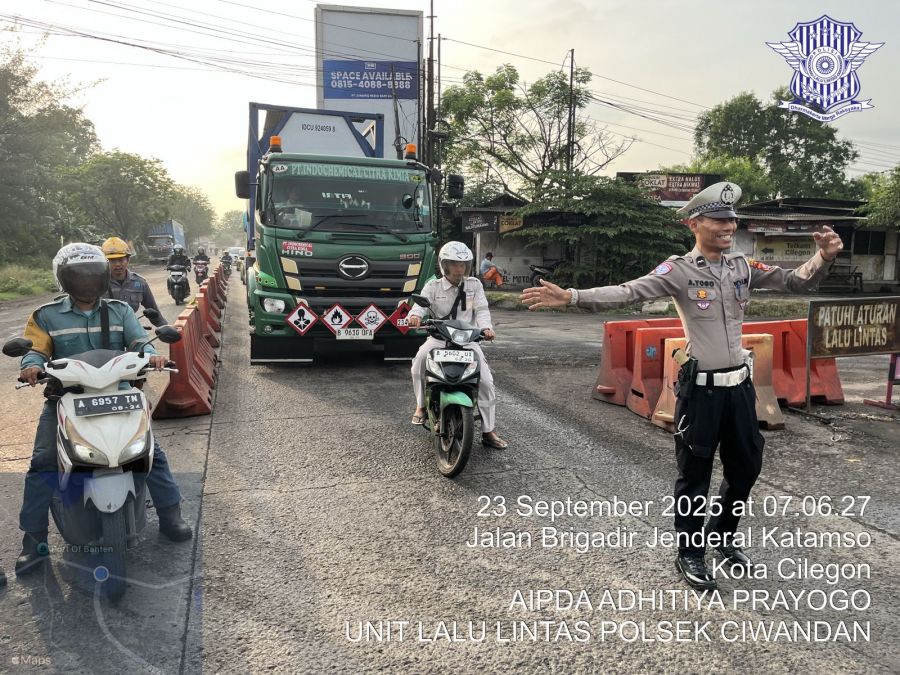Personil Polsek Ciwandan Laksanakan Giat Strong Poin Disetiap Titik Kepadatan Lalu-lintas