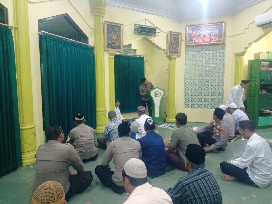 PJU Polresta Tangerang Laksanakan Subuh Keliling di Mushola Istiqomah Perum PWS Tigaraksa