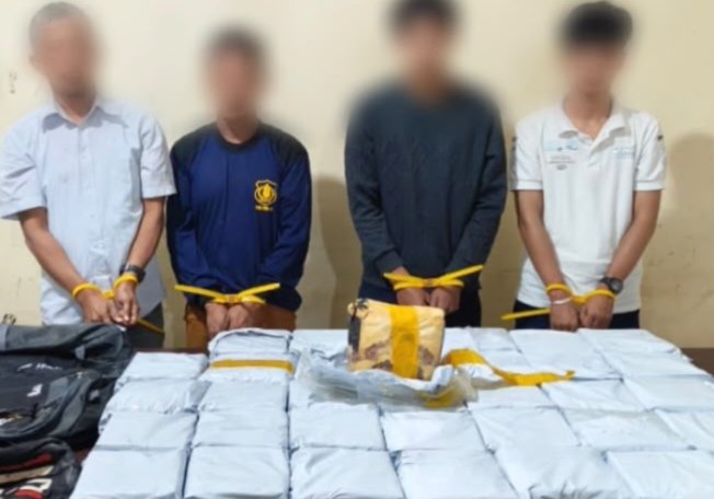 Polda Riau Buru Pemasok 34,96 Kg Sabu Dari Malaysia