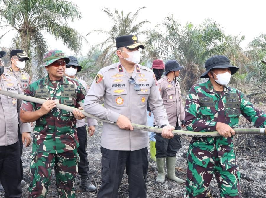 Polda Riau dan TNI Patroli Udara, Pantau Titik Rawan Karhutla