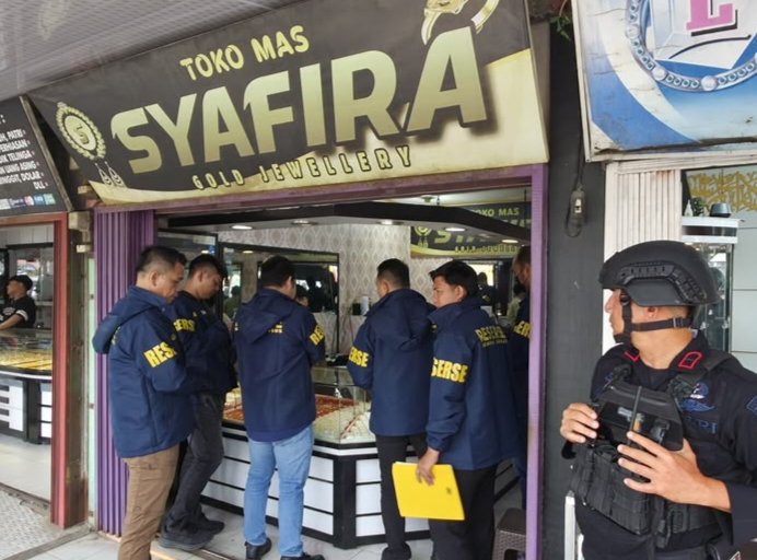 Polda Riau Geledah Toko Emas di Kampar, Diduga Hasil Tambang Ilegal