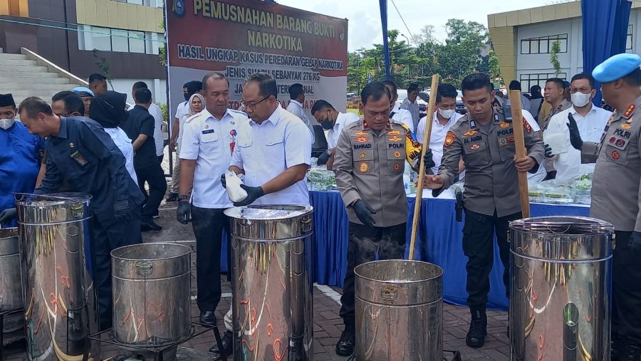 Polda Riau Musnahkan 276 Kg Sabu Milik Sindikat Jaringan Internasional